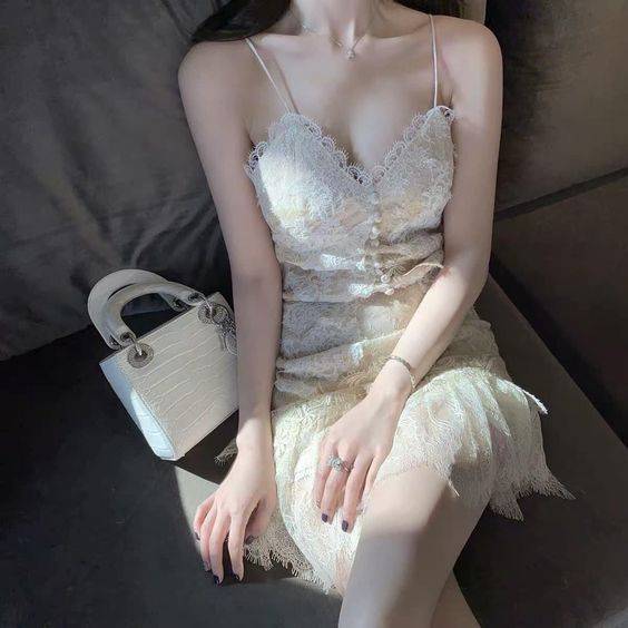 个性妖娆妩媚霸气的女生头像不露脸_12