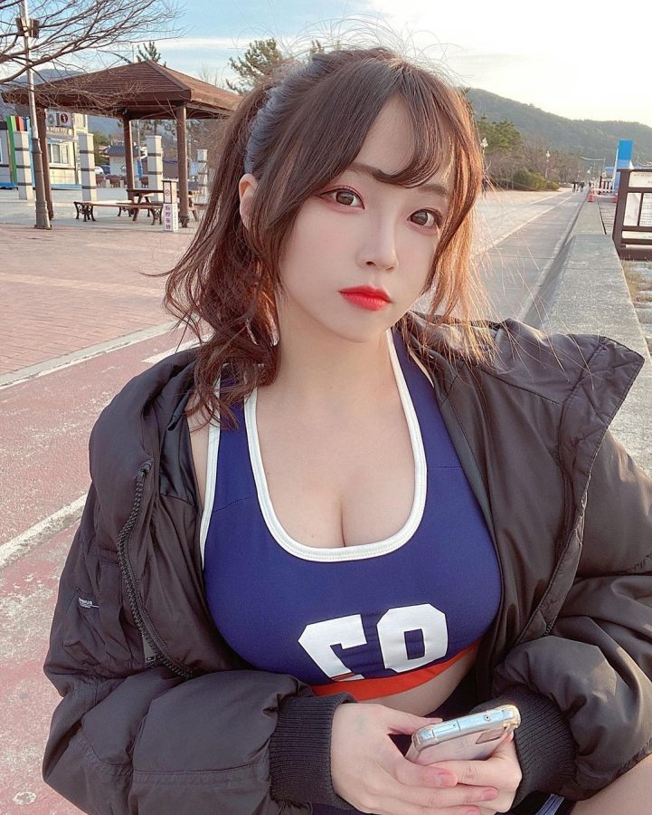 美女啦啦队队长身材好到爆_7