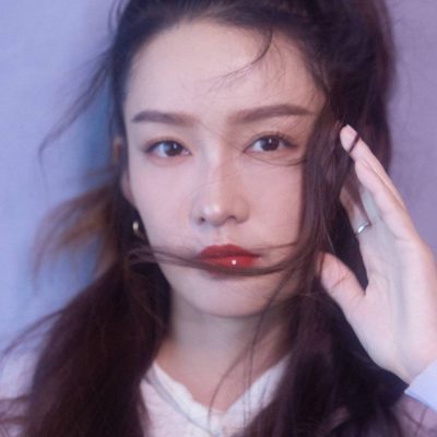 李沁最仙的照片，李沁纱裙写真图片