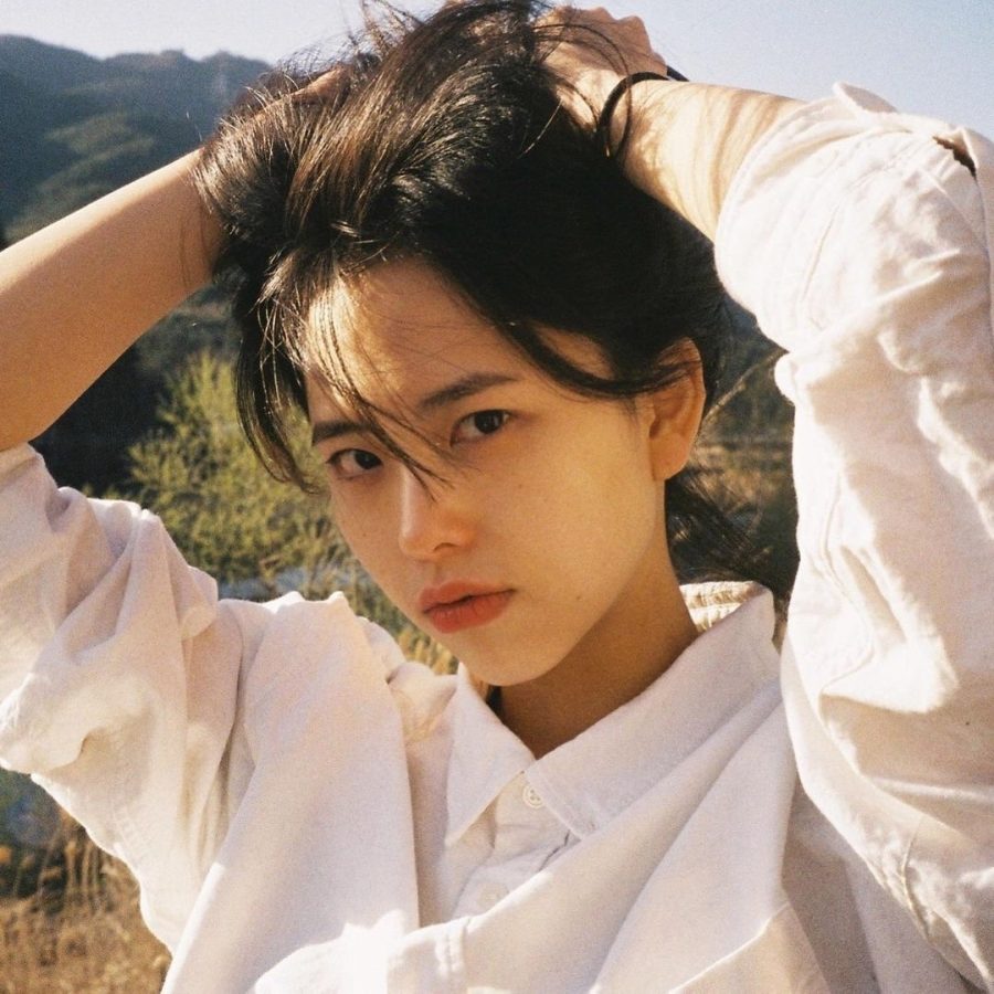 胶片复古风真人忧郁女生高清头像_2