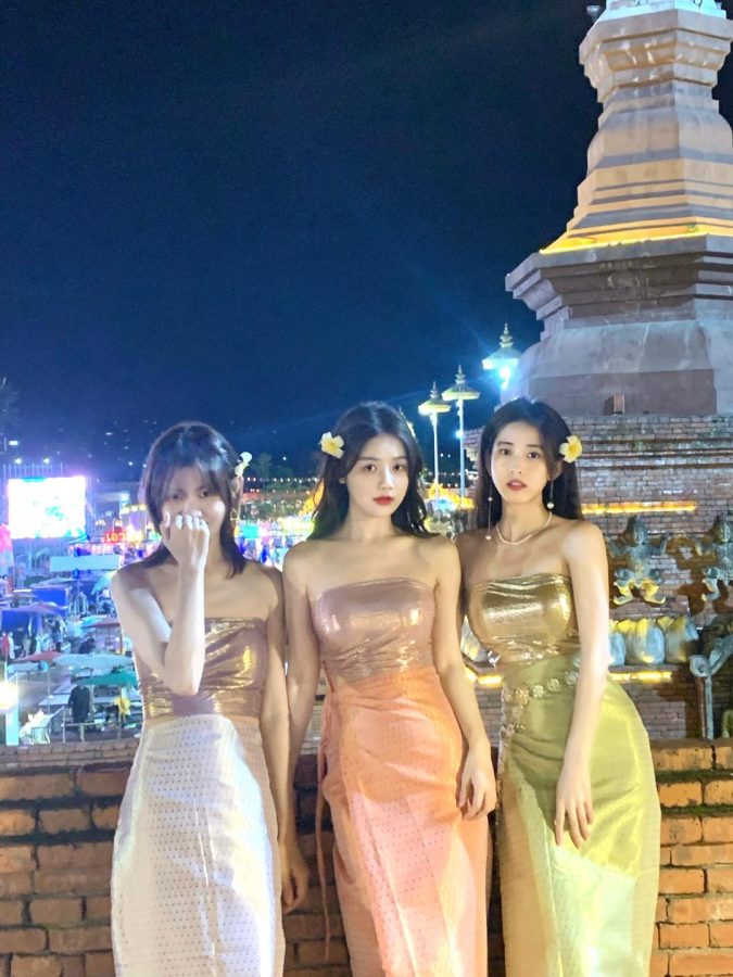西安美女真的多，旅游景点美女拍照留念_1