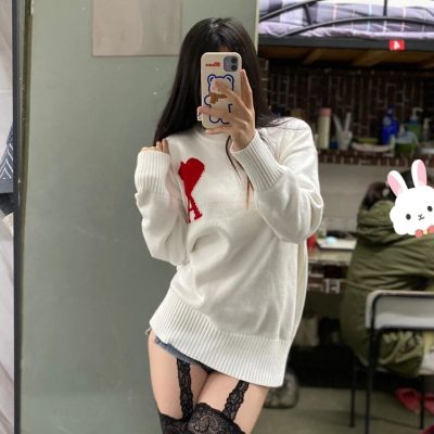 女大学生在宿舍能有多野，吊带黑丝袜