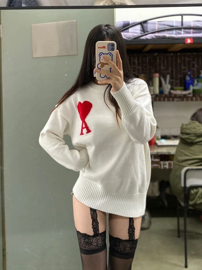 女大学生在宿舍能有多野，吊带黑丝袜_6