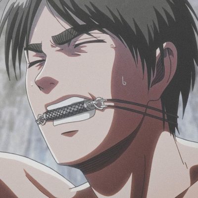 《进击的巨人》艾伦被捆绑头像 够欲的头像!