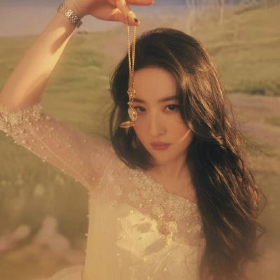 刘亦菲白纱复古珍珠裙仙气写真高清图组
