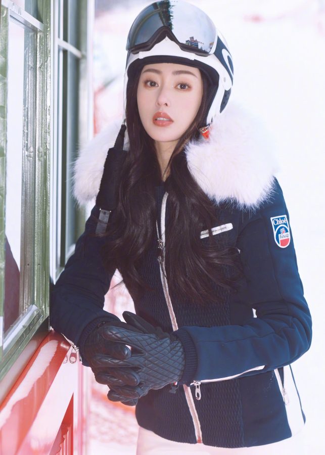 张天爱滑雪服ins风滤镜写真_1