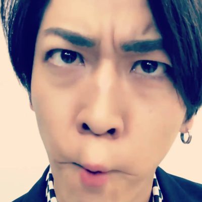 龟梨和也感染新冠，附龟梨和也搞怪表情图