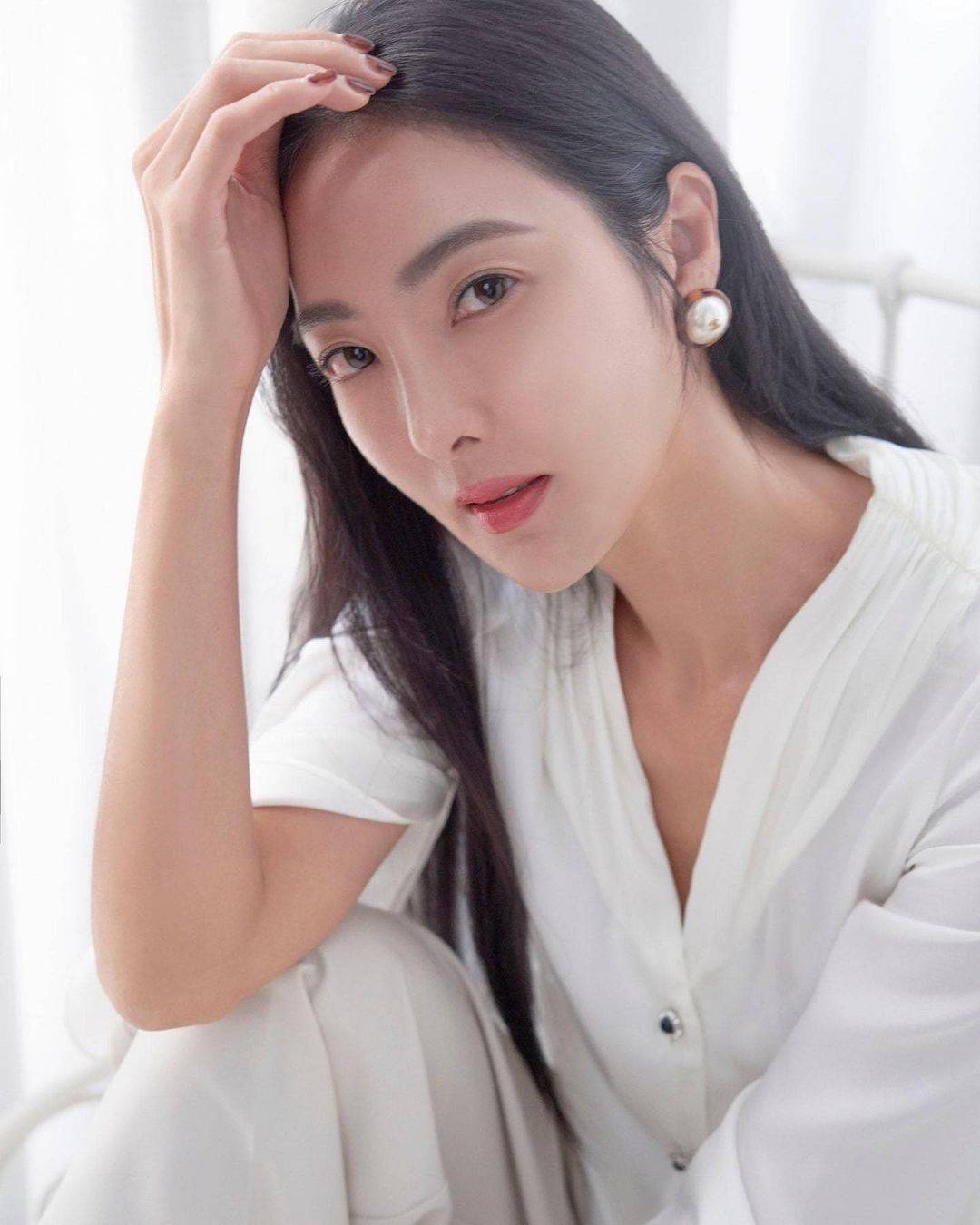 曹格老婆模特吴速玲美照照片精选_1