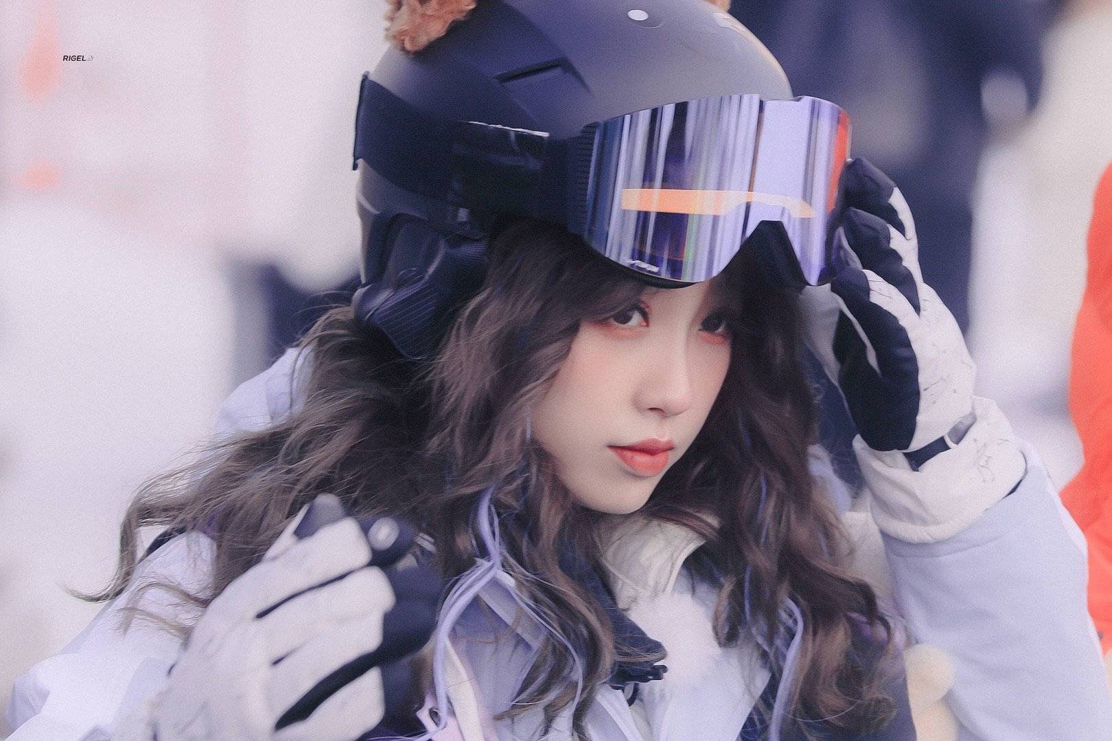 虞书欣林一滑雪美照，好像在演偶像_3