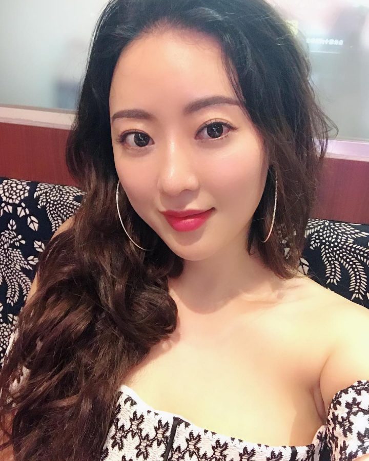 网红蒋娉婷漂亮生活照图片_3