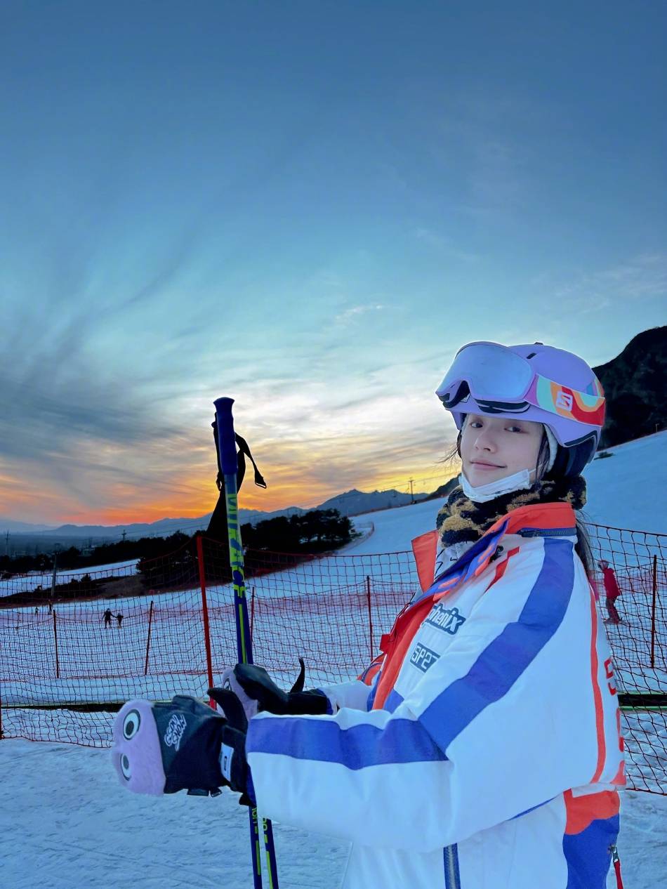 素颜林允双板女孩滑雪照_7