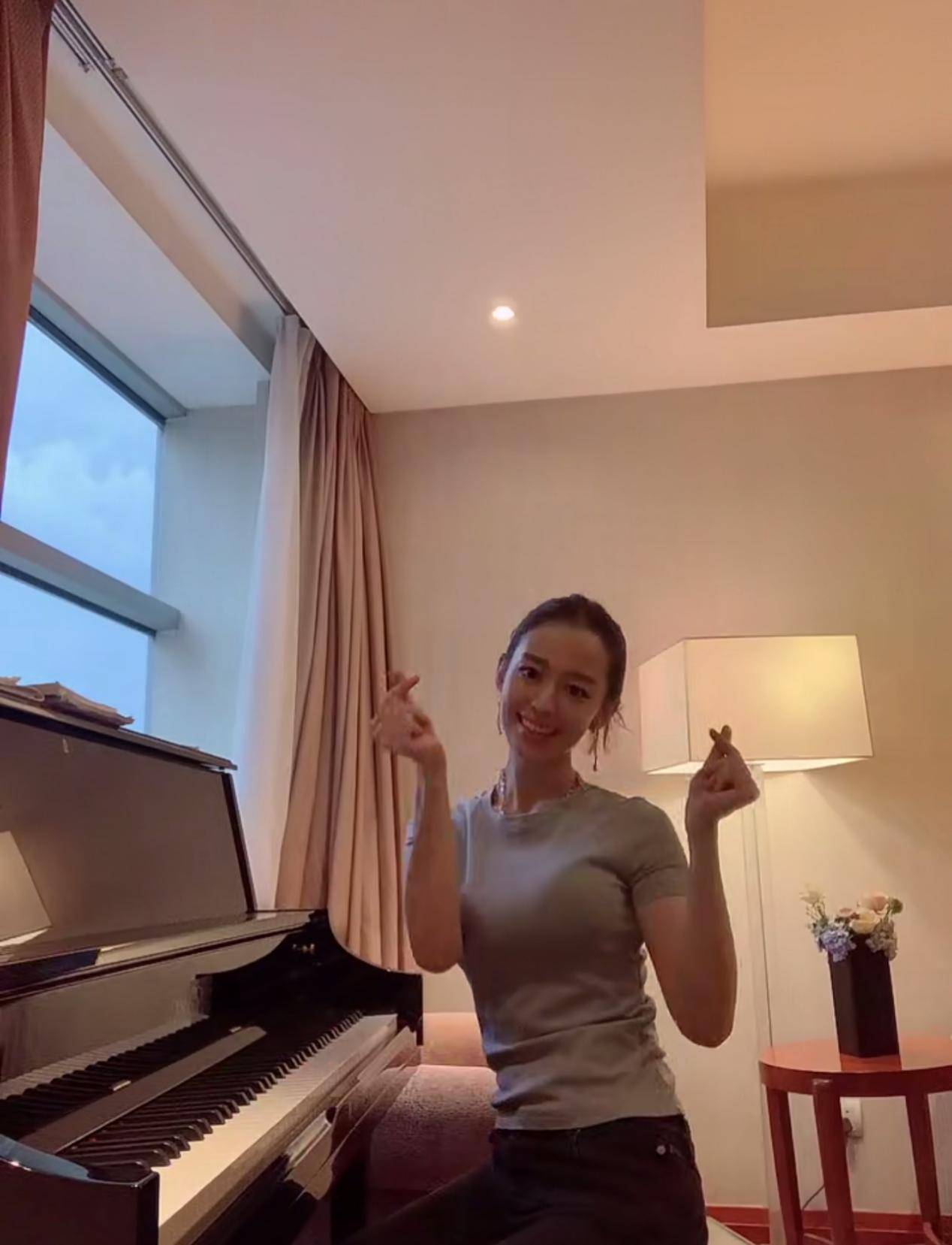 郎朗老婆吉娜素颜照也很美_4