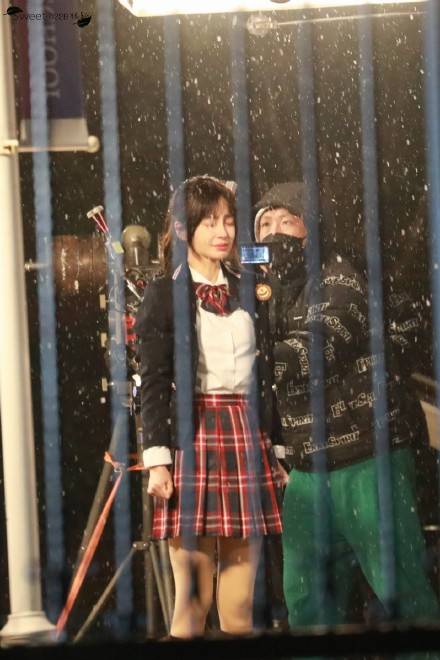 Angelababy《暮色心约》校服学生装路透_2