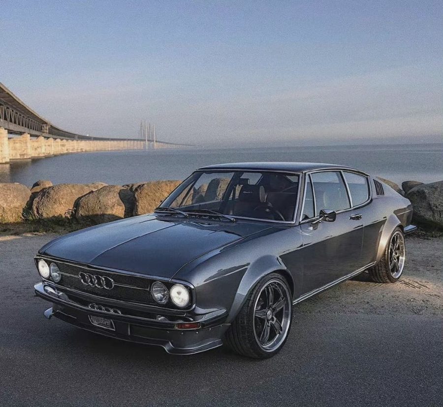 老车奥迪 100 Coupé S经典车型_1