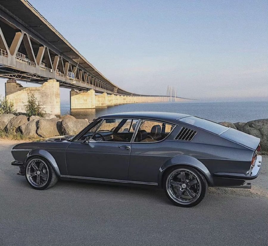 老车奥迪 100 Coupé S经典车型_6