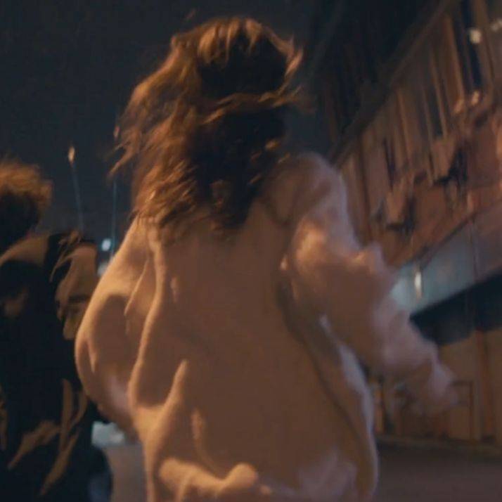 薛之谦戚薇《天外来物》男女一人一张情侣头像_3