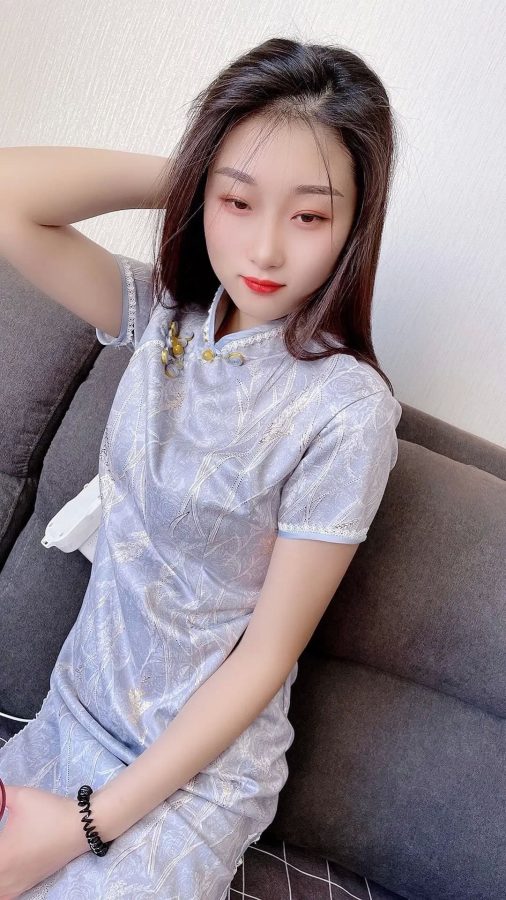 旗袍居家小美女 能驾驭旗袍的优雅身材_4