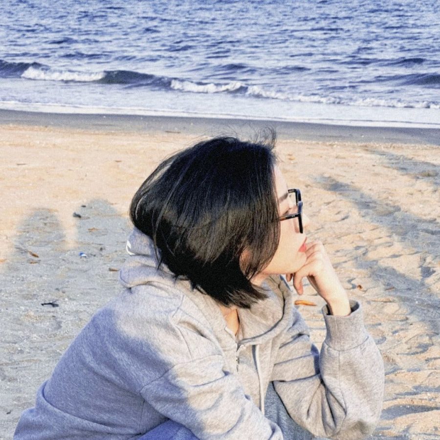 海边带眼镜的周雨彤顶级知性美女_6