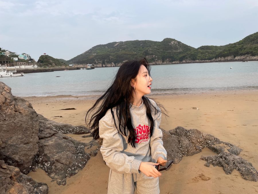 章若楠海边照 笑的很好看_8