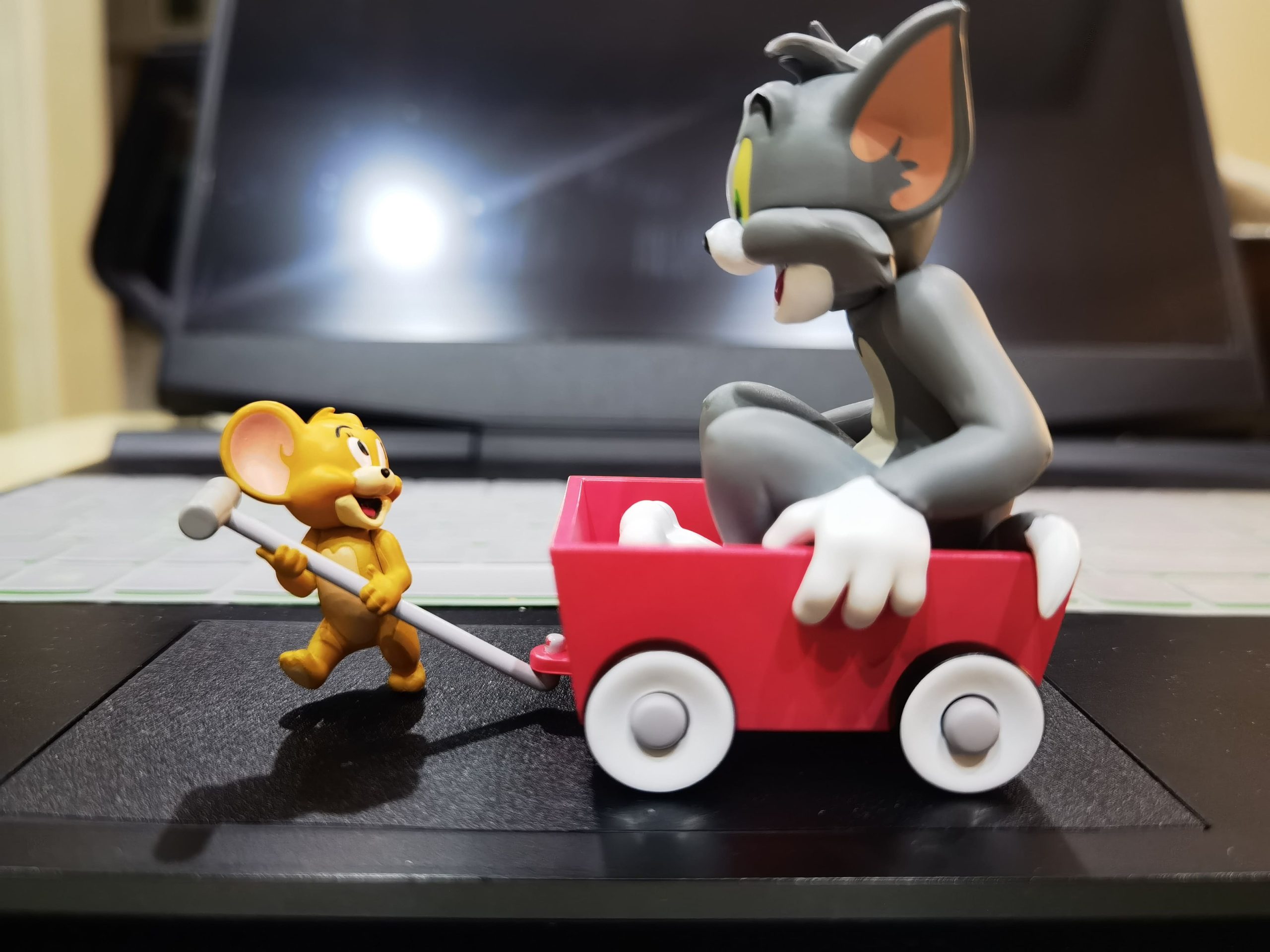 猫和老鼠主题盲盒 ，汤姆拉车杰瑞坐车_4