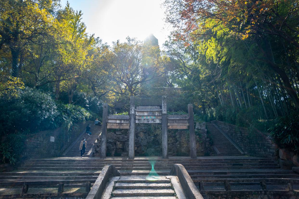 “吴中第一名胜”虎丘景区美景图一览_3