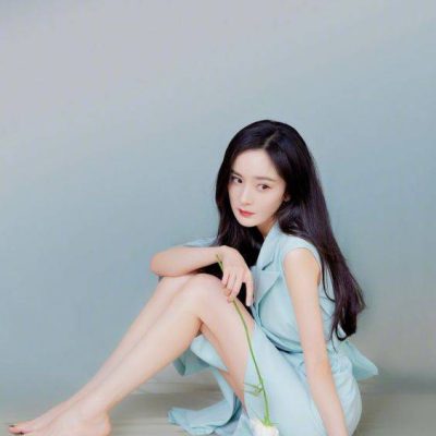 杨幂第一美腿照，杨幂长腿还有谁不服