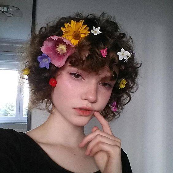 祛斑脸欧美女生真人个性短发头像_1