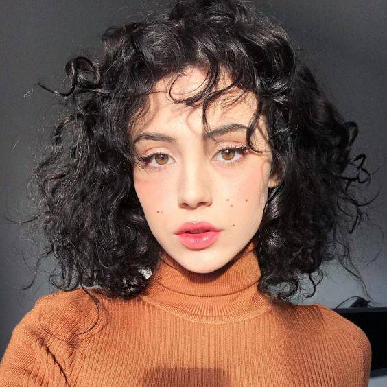 祛斑脸欧美女生真人个性短发头像_11