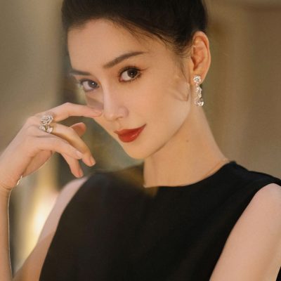 Angelababy 复古优雅 DIOR迪奥小黑裙写真