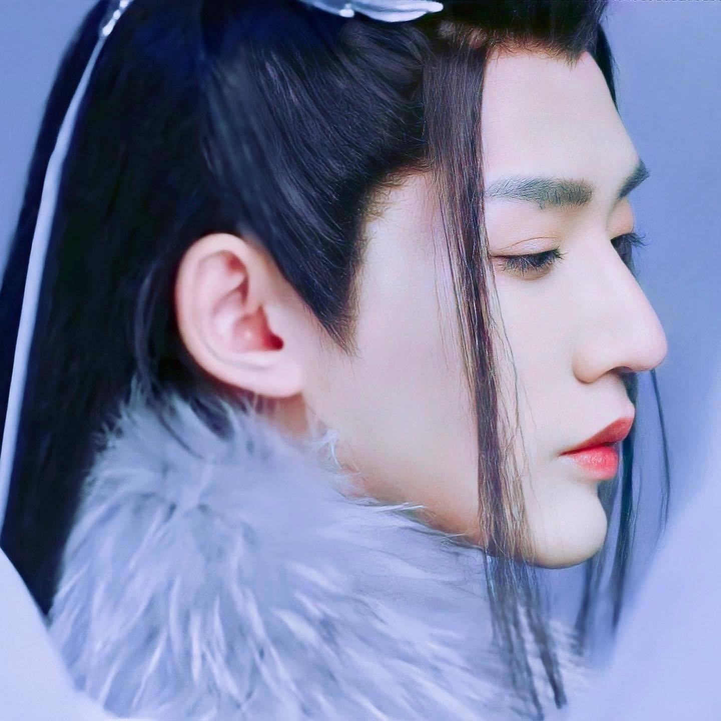 《长月烬明》邓为白衣古装剧照 萧凛、公冶寂无、桑佑扮演者邓为高清图片_5