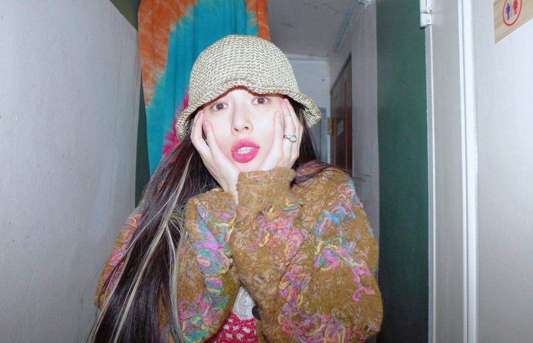 美女金泫雅 吐舌头性感图片_6