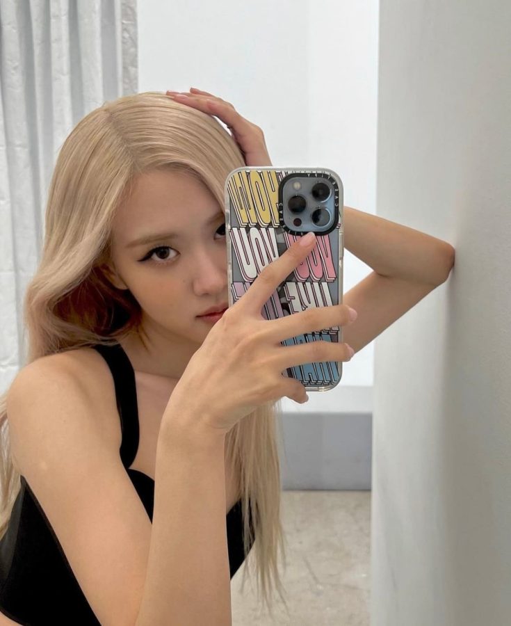 朴彩英镜子照大全，ROSÉ 朴彩英对镜自拍合集_3