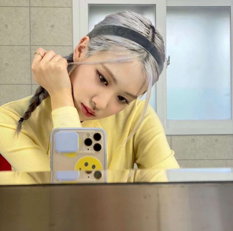 朴彩英镜子照大全，ROSÉ 朴彩英对镜自拍合集_14