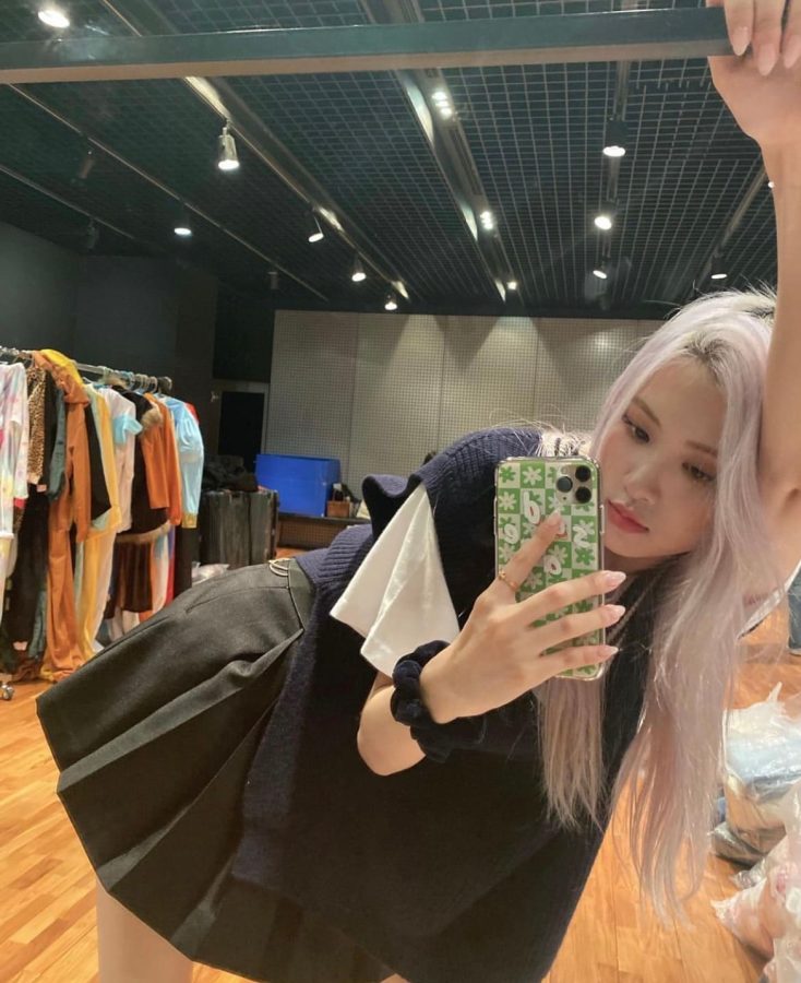 朴彩英镜子照大全，ROSÉ 朴彩英对镜自拍合集_15