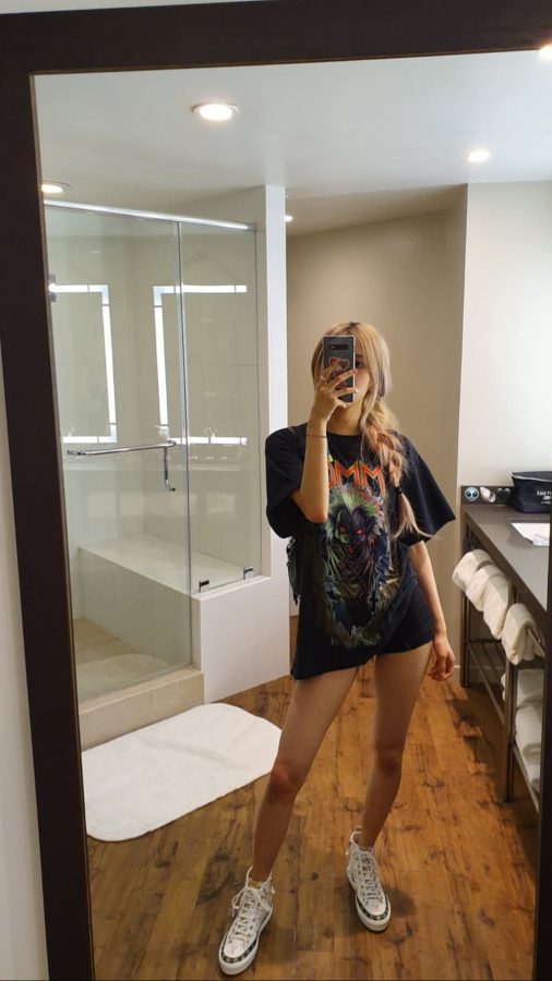 朴彩英镜子照大全，ROSÉ 朴彩英对镜自拍合集_16