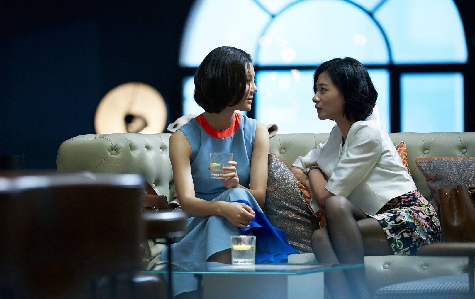 电视剧《好先生》万茜美腿黑丝破洞拉丝高清大图_1