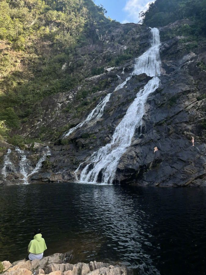 王璐丹带爸妈打卡花果山水帘洞游区景点_1