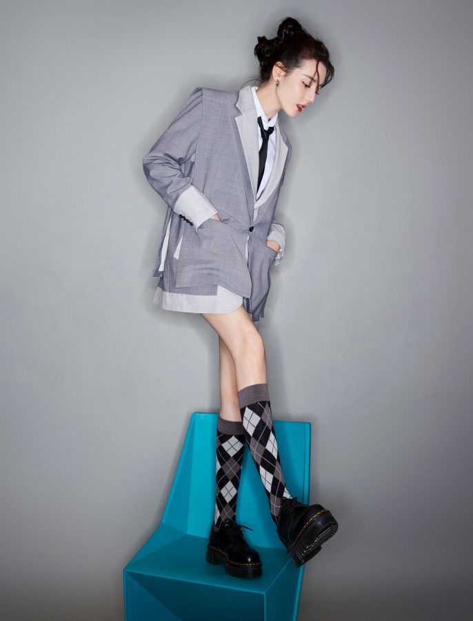 迪丽热巴清纯学姐制服“青春第1课”写真_6