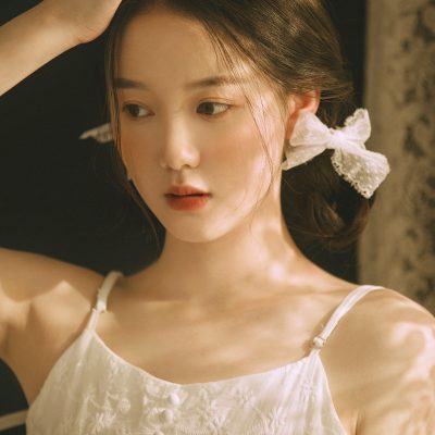 浙江传媒学院纯欲美女校花李瑜uu私密写真