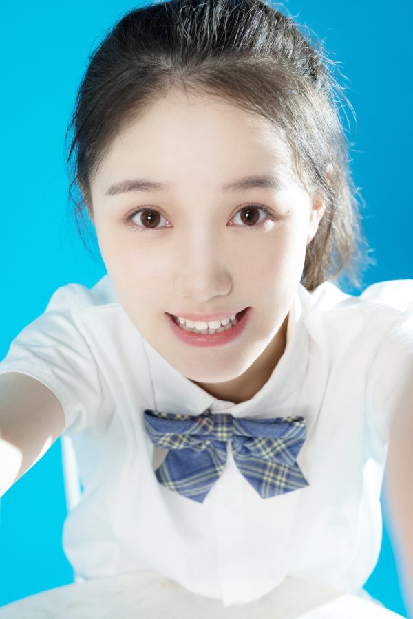 浙江传媒学院纯欲美女校花李瑜uu私密写真_3