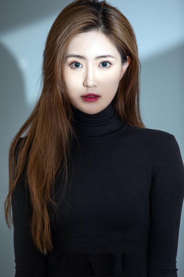 中央戏剧学院95后颜值美女校花张瀚方_Fiona美照_2