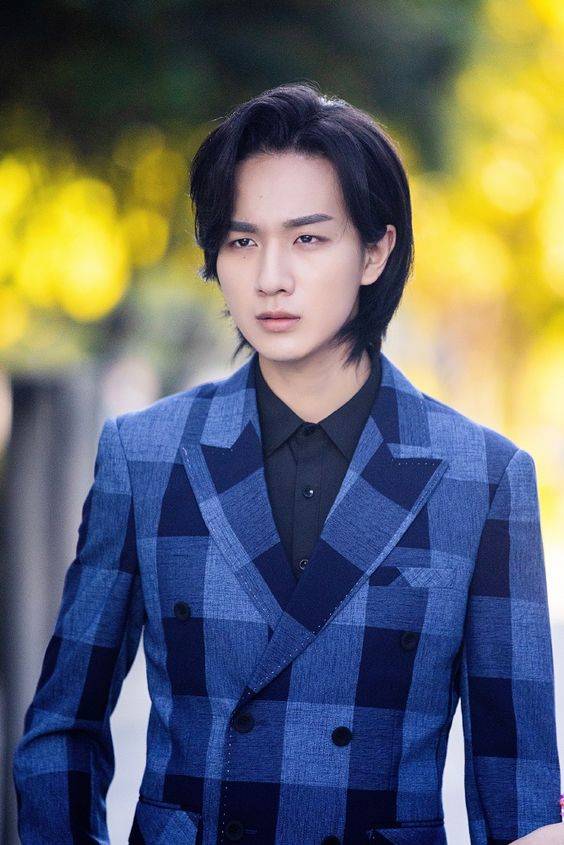 东北帅气男星李宏毅正脸照片高清图_3