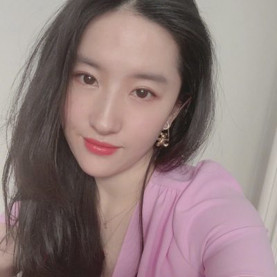 刘亦菲自拍照图组精选 什么是神仙颜值！