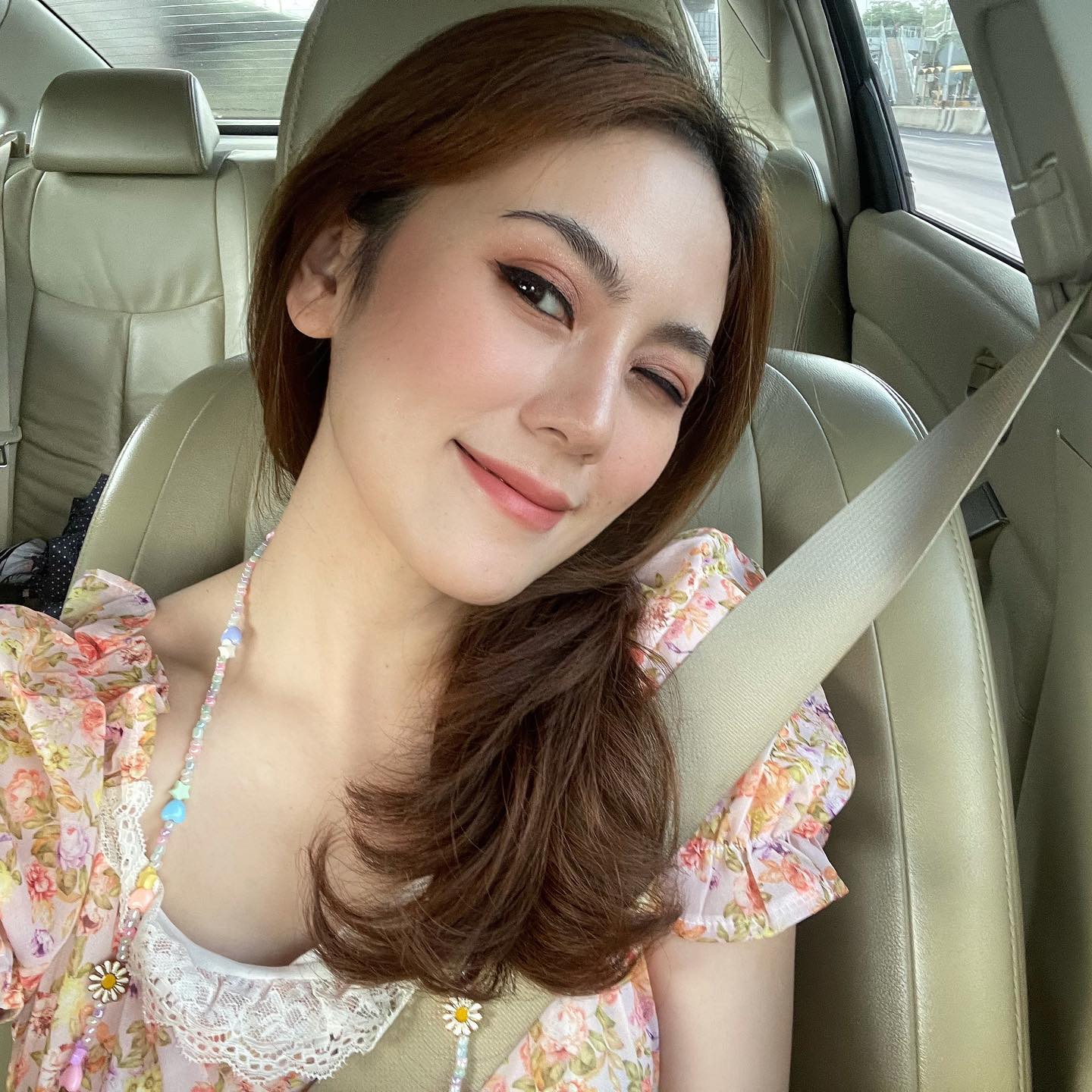 眼睛会勾人的女人图片，男人眼中的小妖精！媚到骨子里是什么感觉！_6