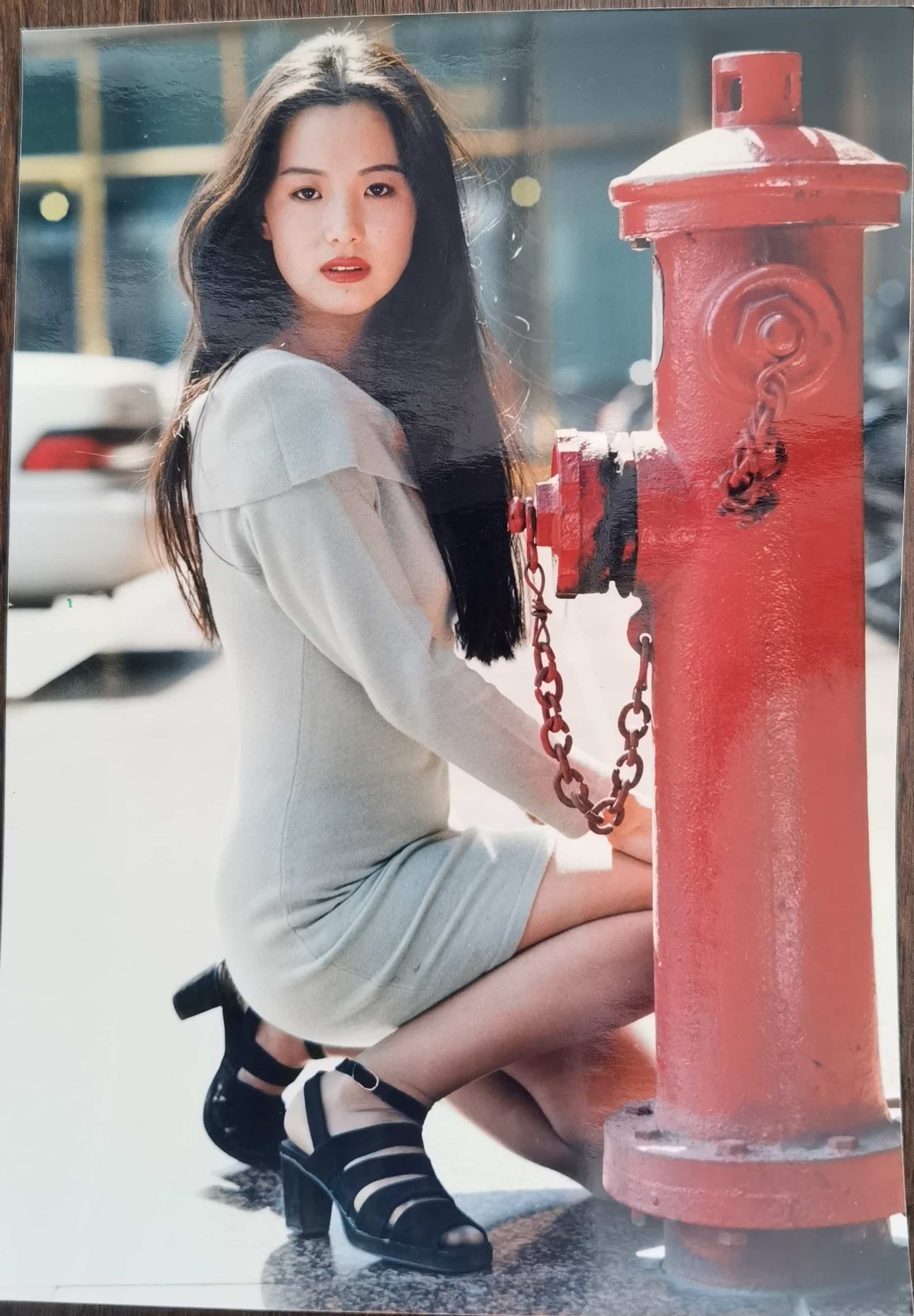 女明星咏梅年轻时长发性感气质老照片_2