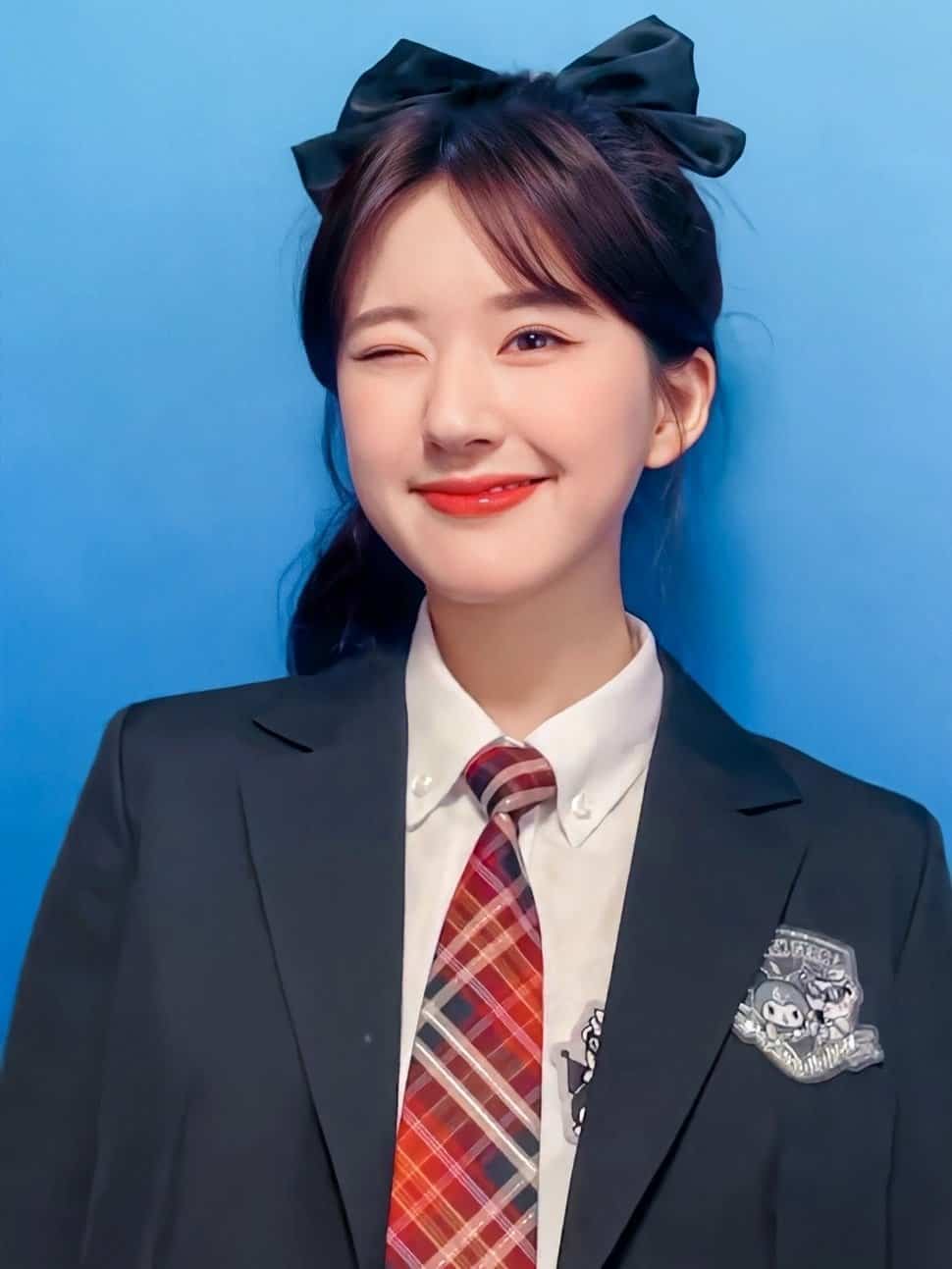 大蝴蝶结高马尾赵露思JK制服学院风高清图片 清纯女星！_1