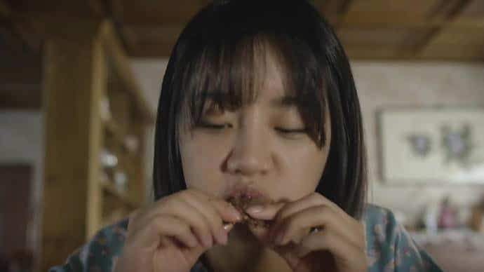 短发女孩干饭人！可爱女生吃吃吃头像图集_4