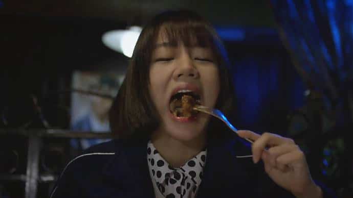 短发女孩干饭人！可爱女生吃吃吃头像图集_6