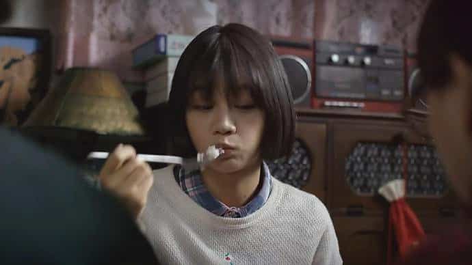 短发女孩干饭人！可爱女生吃吃吃头像图集_8