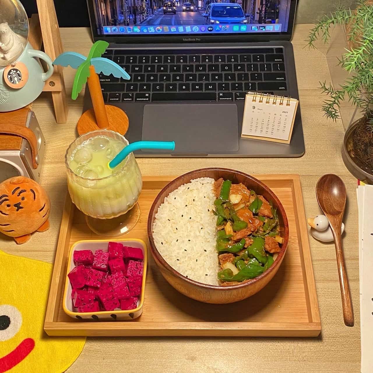 一个人吃饭饭菜美食照片朋友圈配图 生活要有仪式感！_3